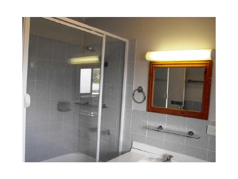 6/161 Muir Street, Labrador QLD 4215