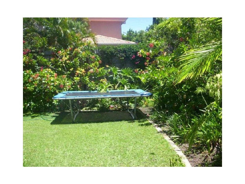 18 Oakridge St, Molendinar QLD 4214