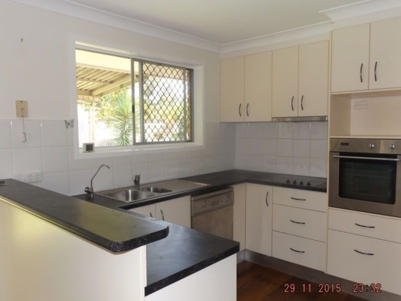 14 Lara Avenue, Southport QLD 4215