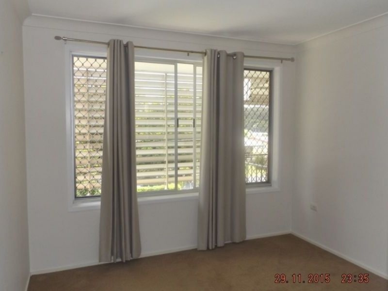 14 Lara Avenue, Southport QLD 4215
