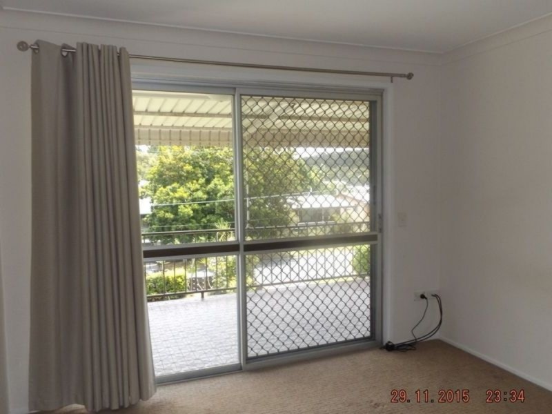14 Lara Avenue, Southport QLD 4215
