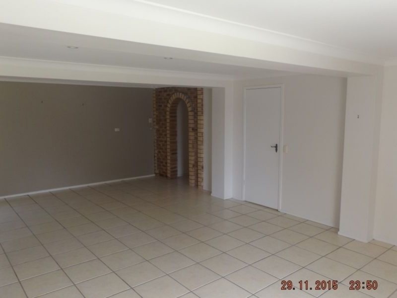 14 Lara Avenue, Southport QLD 4215