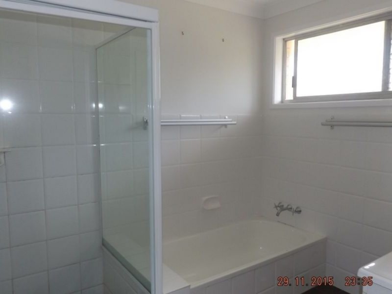 14 Lara Avenue, Southport QLD 4215