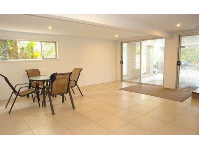 29 Sydney Street, Labrador QLD 4215