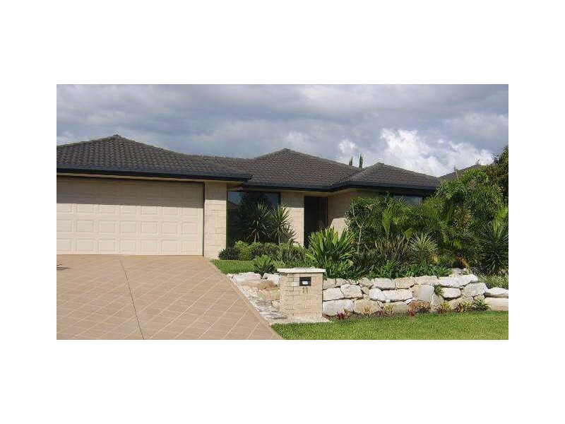 11 Dellwood Close, Molendinar QLD 4214