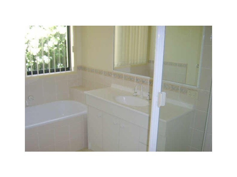 11 Dellwood Close, Molendinar QLD 4214
