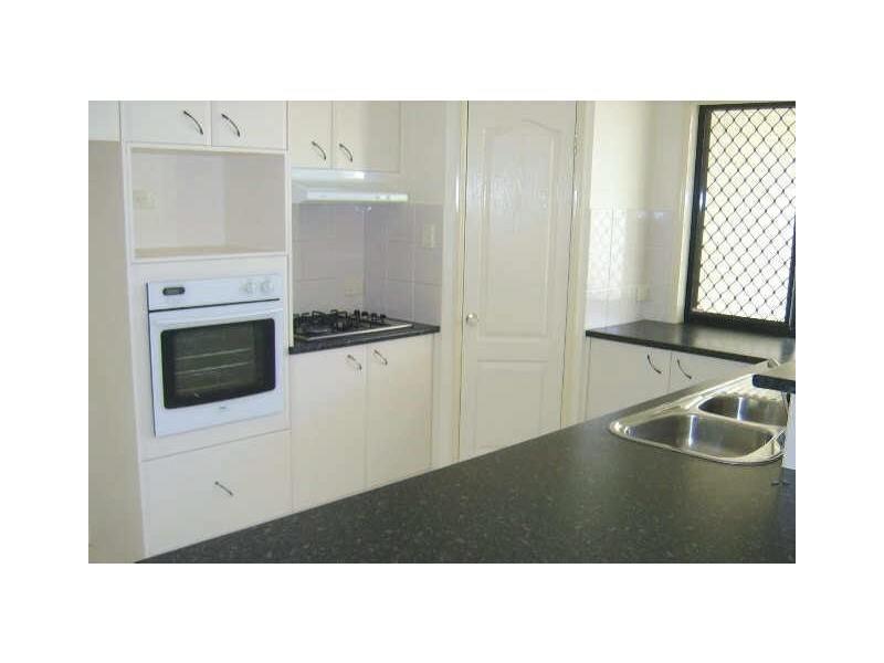 11 Dellwood Close, Molendinar QLD 4214