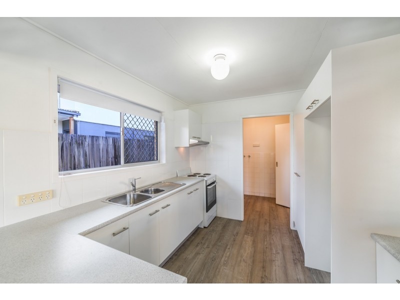 25 Fisher Avenue, Southport QLD 4215