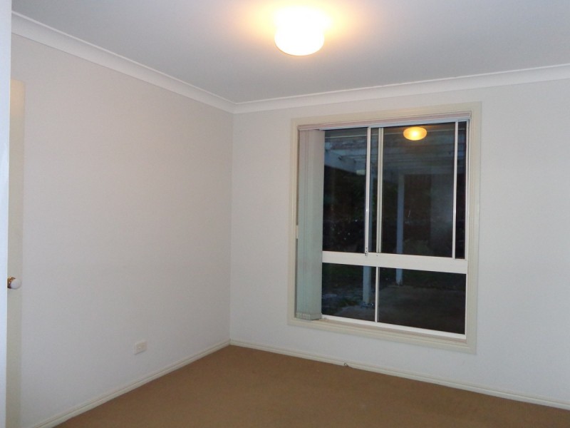 4 Yarraglen Place, Parkwood QLD 4214