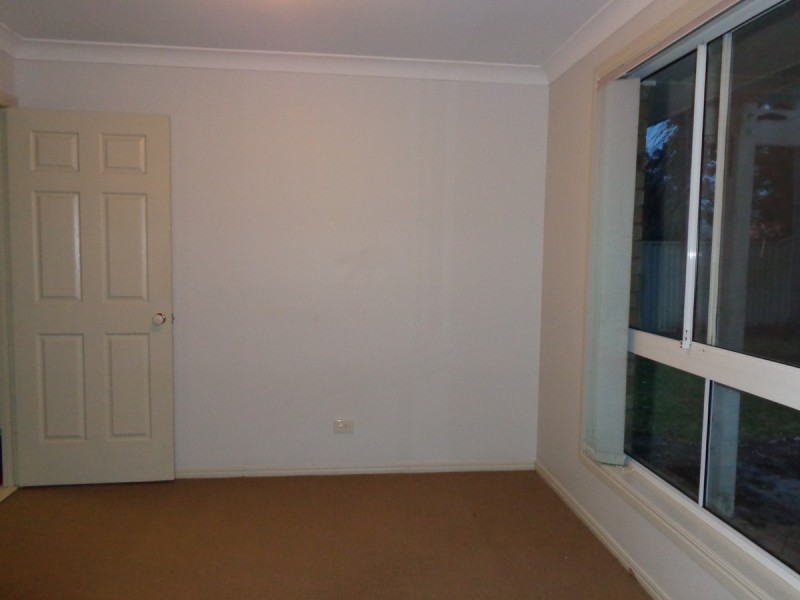 4 Yarraglen Place, Parkwood QLD 4214