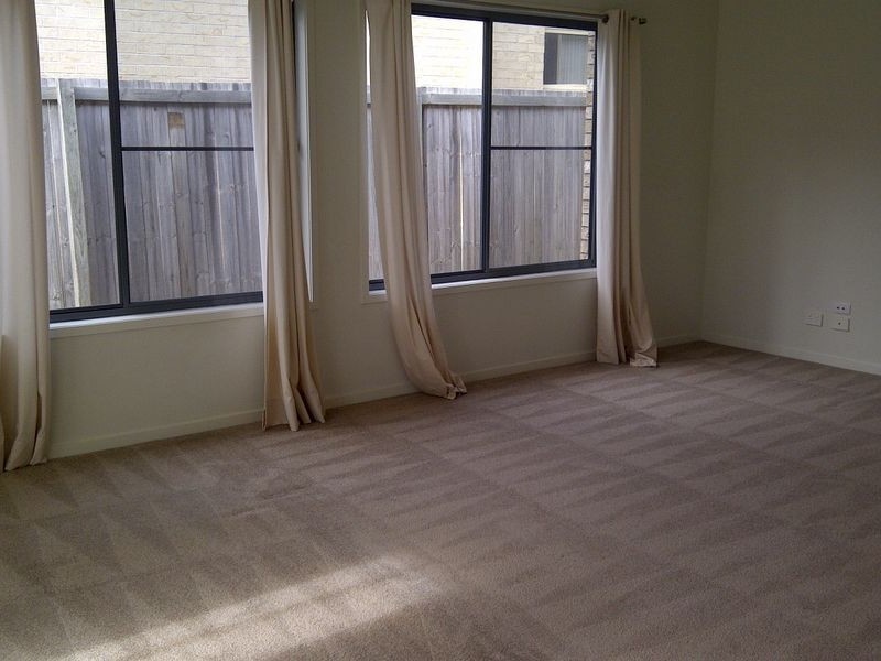 6 Rimu Street, Molendinar QLD 4214