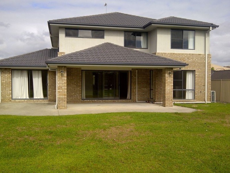 6 Rimu Street, Molendinar QLD 4214