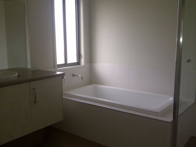 6 Rimu Street, Molendinar QLD 4214