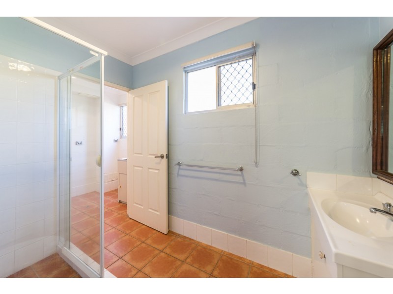 15 Sydney Street, Labrador QLD 4215