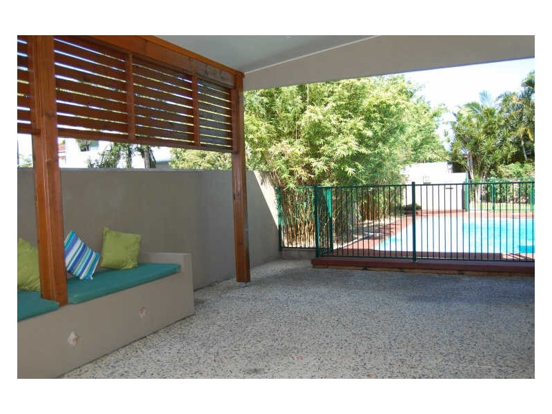 16 Skiff Street, Southport QLD 4215