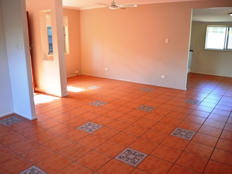 16 Skiff Street, Southport QLD 4215