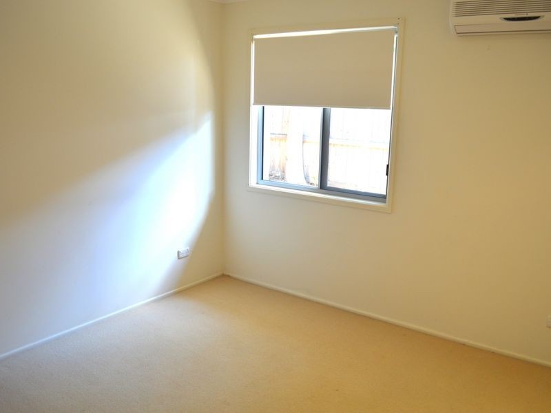 16 Skiff Street, Southport QLD 4215