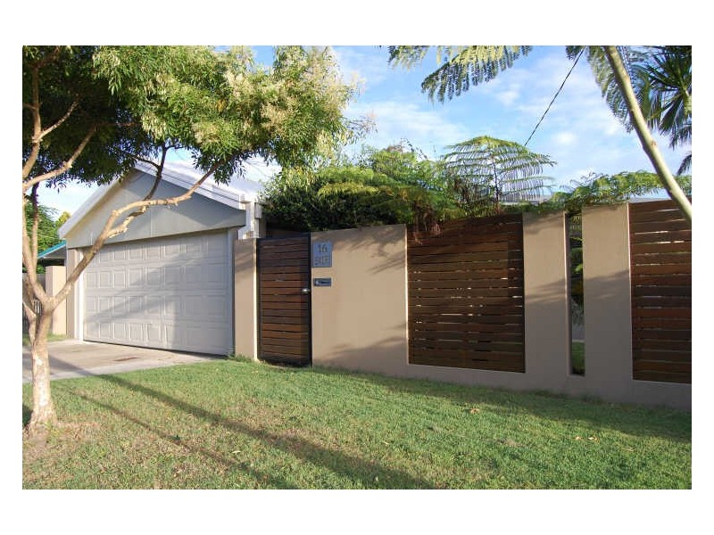 16 Skiff Street, Southport QLD 4215