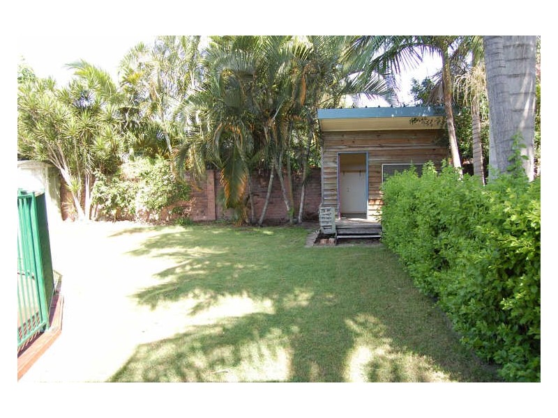 16 Skiff Street, Southport QLD 4215