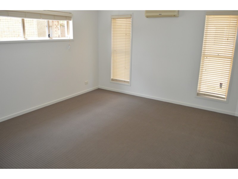 2/45 North Street, Southport QLD 4215