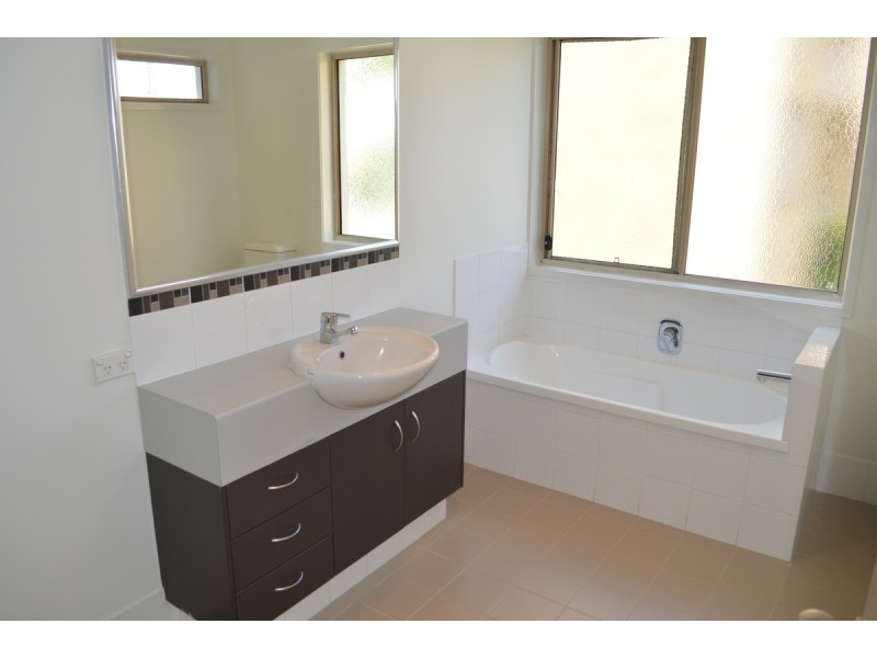2/45 North Street, Southport QLD 4215