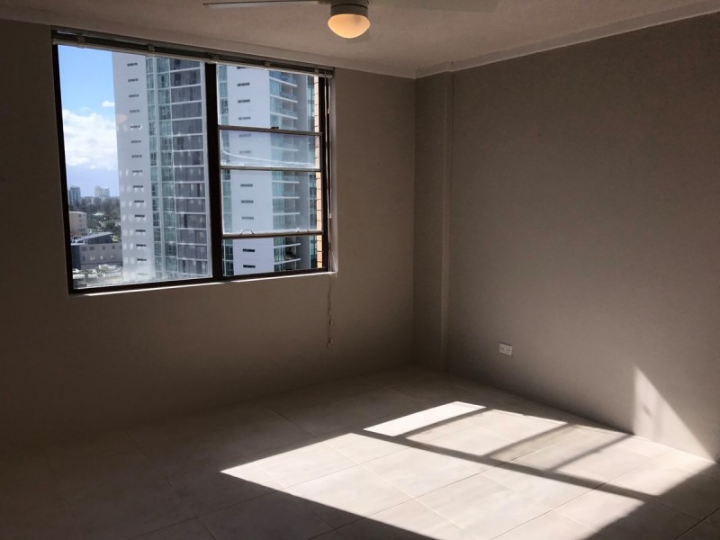 33/72 Marine Parade, Southport QLD 4215