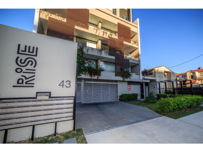 5/43 Lenneberg Street, Southport QLD 4215