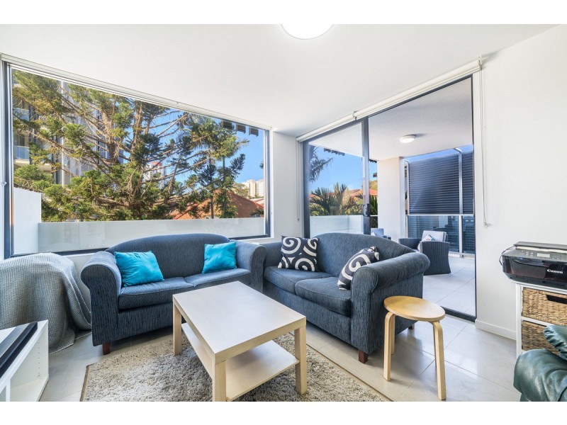 5/43 Lenneberg Street, Southport QLD 4215