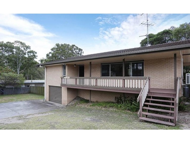 33 Kuranga Avenue, Southport QLD 4215