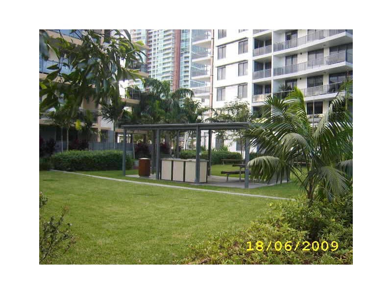 423/1 Aqua Street, Southport QLD 4215