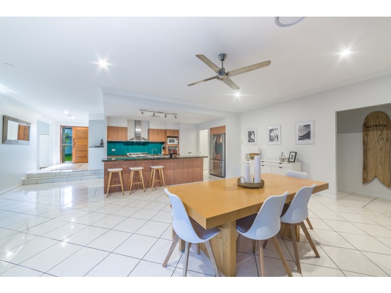 24 Golden Bear Drive, Arundel QLD 4214