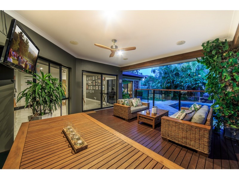 24 Golden Bear Drive, Arundel QLD 4214