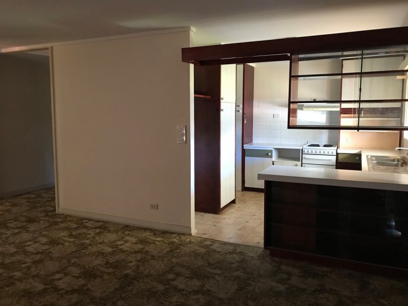 37 Mole Avenue, Southport QLD 4215