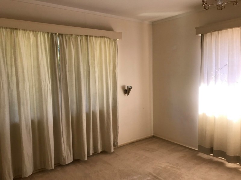 37 Mole Avenue, Southport QLD 4215