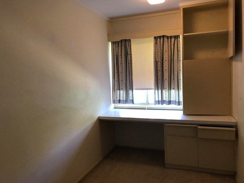 37 Mole Avenue, Southport QLD 4215