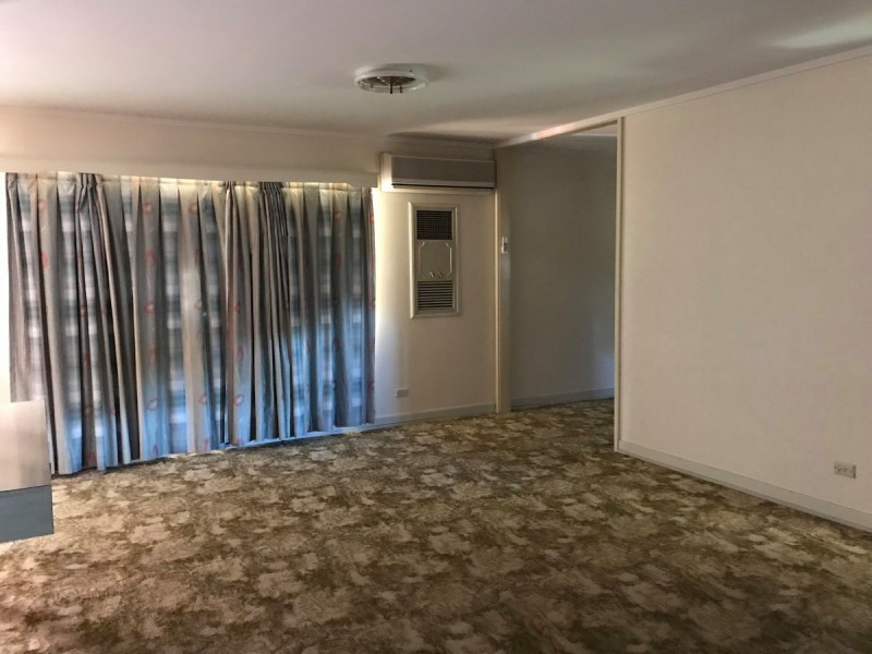 37 Mole Avenue, Southport QLD 4215