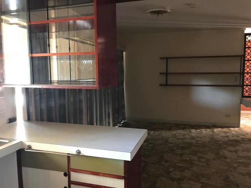 37 Mole Avenue, Southport QLD 4215