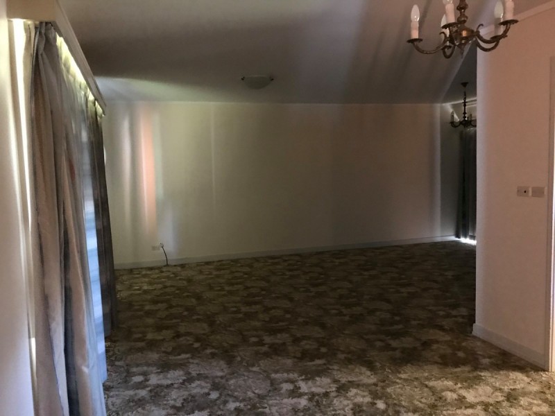 37 Mole Avenue, Southport QLD 4215