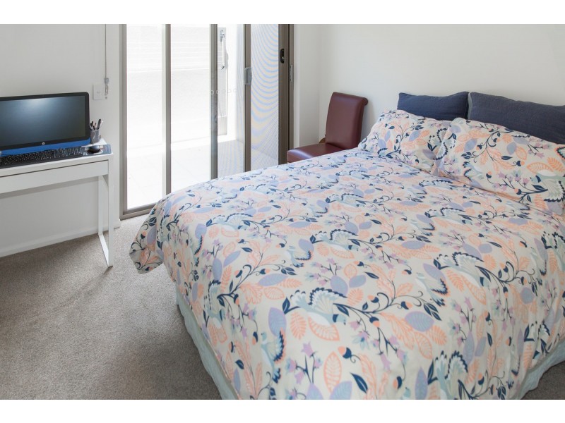 102/5 Chester Terrace, Southport QLD 4215