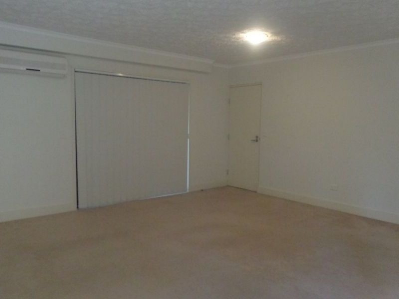 2/138 High Street, Southport QLD 4215