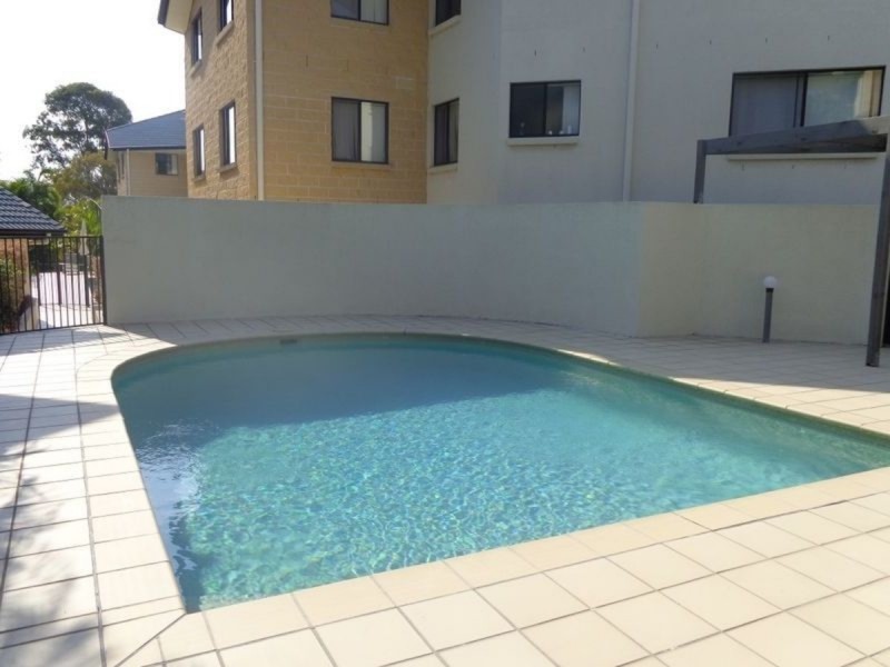 2/138 High Street, Southport QLD 4215