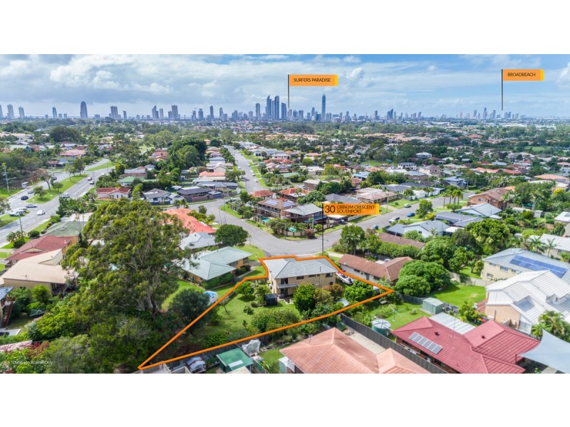 30 Crinum Crescent, Southport QLD 4215