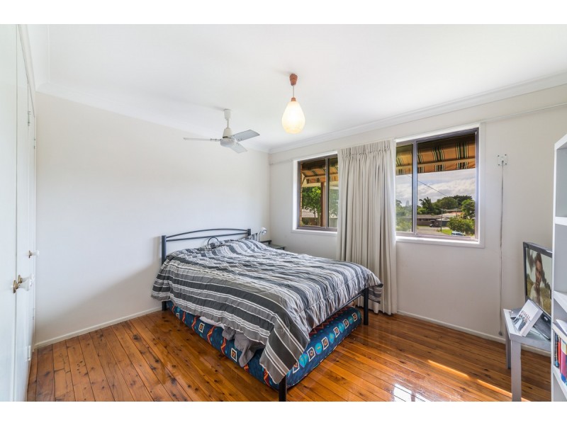 30 Crinum Crescent, Southport QLD 4215