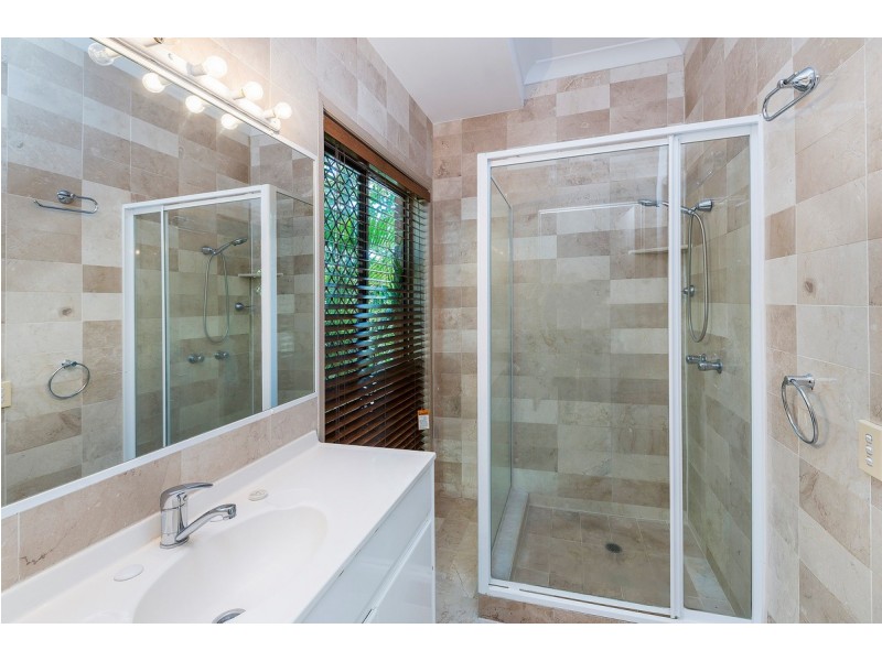 24 Stadler Court, Parkwood QLD 4214