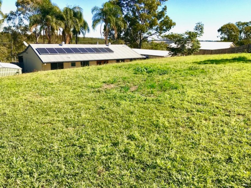 8 Carrie Crescent, Beenleigh QLD 4207