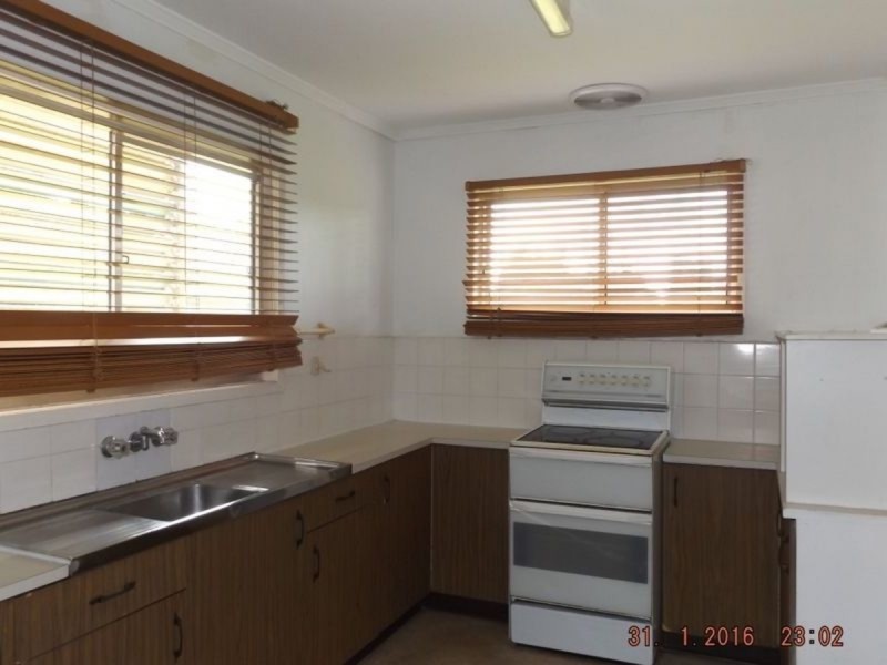 15 Alicia Street, Southport QLD 4215