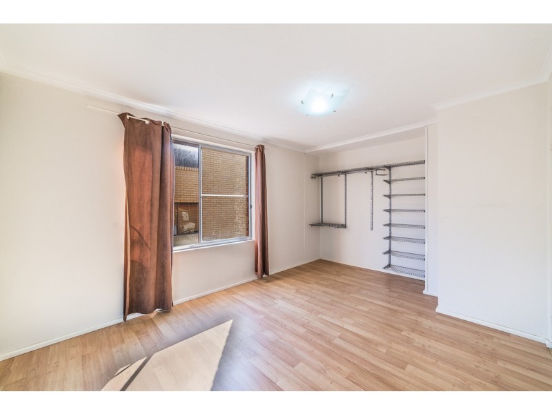 4/25 White Street, Southport QLD 4215