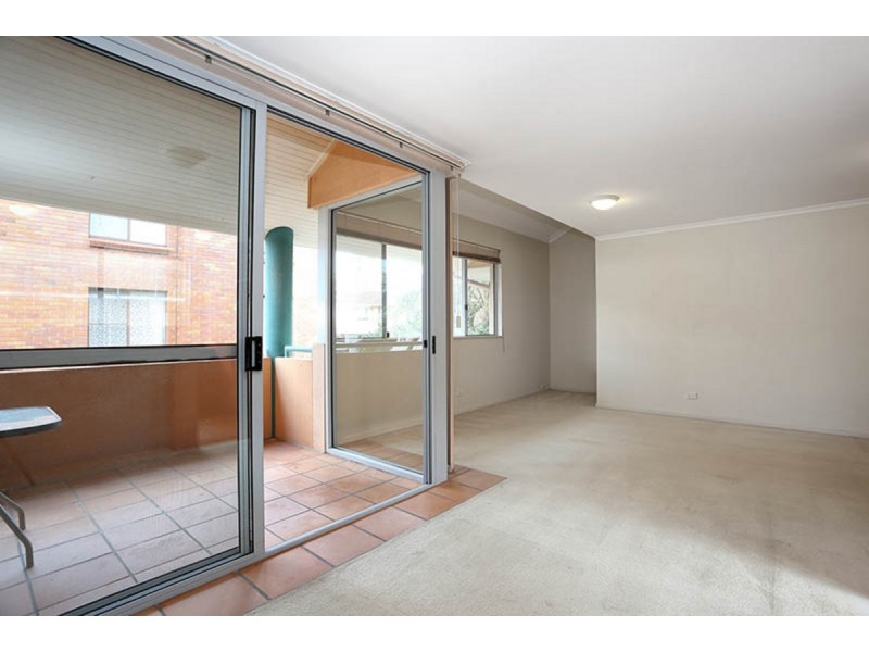 3/14 Lawson Street, Southport QLD 4215