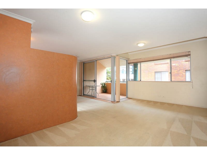 3/14 Lawson Street, Southport QLD 4215