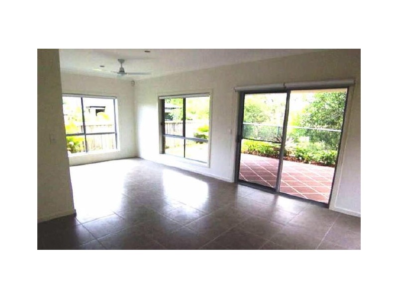 4/16-18 Geoff Wolter Drive, Molendinar QLD 4214